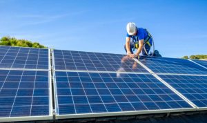 Installation et mise en production des panneaux solaires photovoltaïques à Savigne-l'Eveque